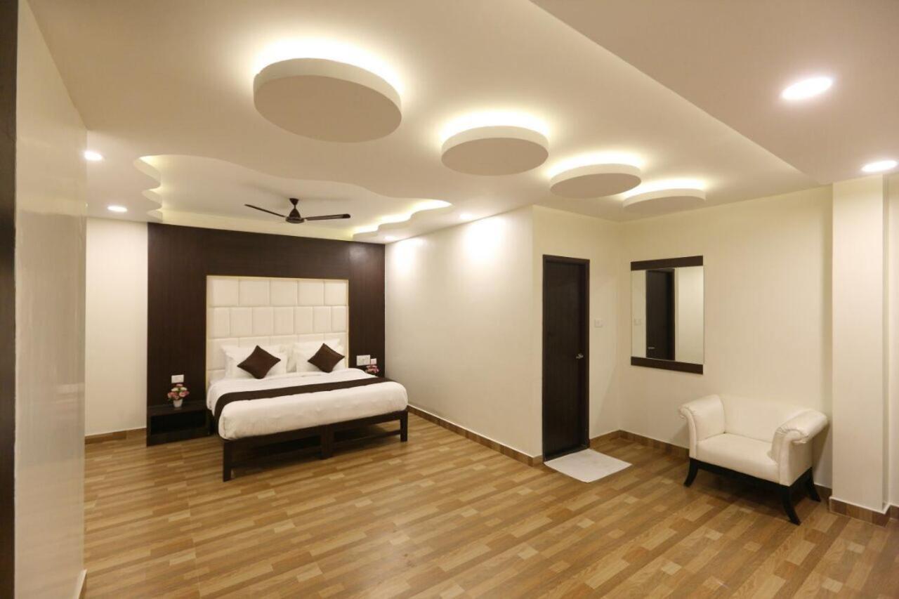 Hotel Rich Inn Chennai Exteriör bild