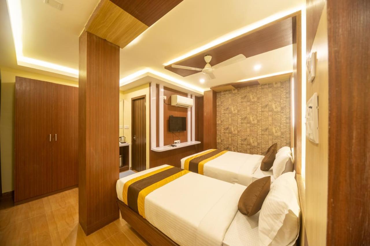 Hotel Rich Inn Chennai Exteriör bild