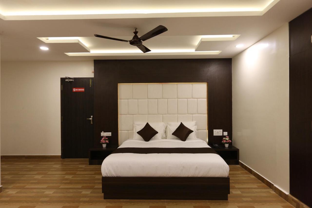 Hotel Rich Inn Chennai Exteriör bild