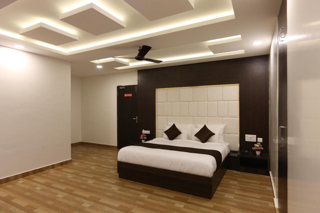 Hotel Rich Inn Chennai Exteriör bild